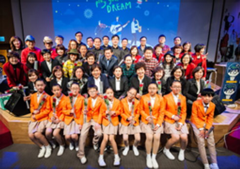 · 50+ 꿈 실현 프로젝트 꿈의 무대 ‘드림콘서트’ 개최
· 사랑잇는전화, 우수 봉사자 독거노인종합지원센터장상 수상